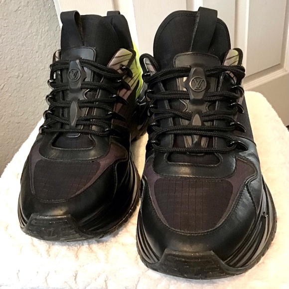 Louis Vuitton Shoes - Picture 3 of 12